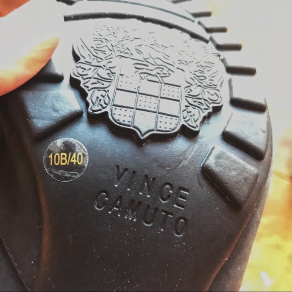 Vince Camuto Bronco Ankle Bootie - Picture 5 of 5